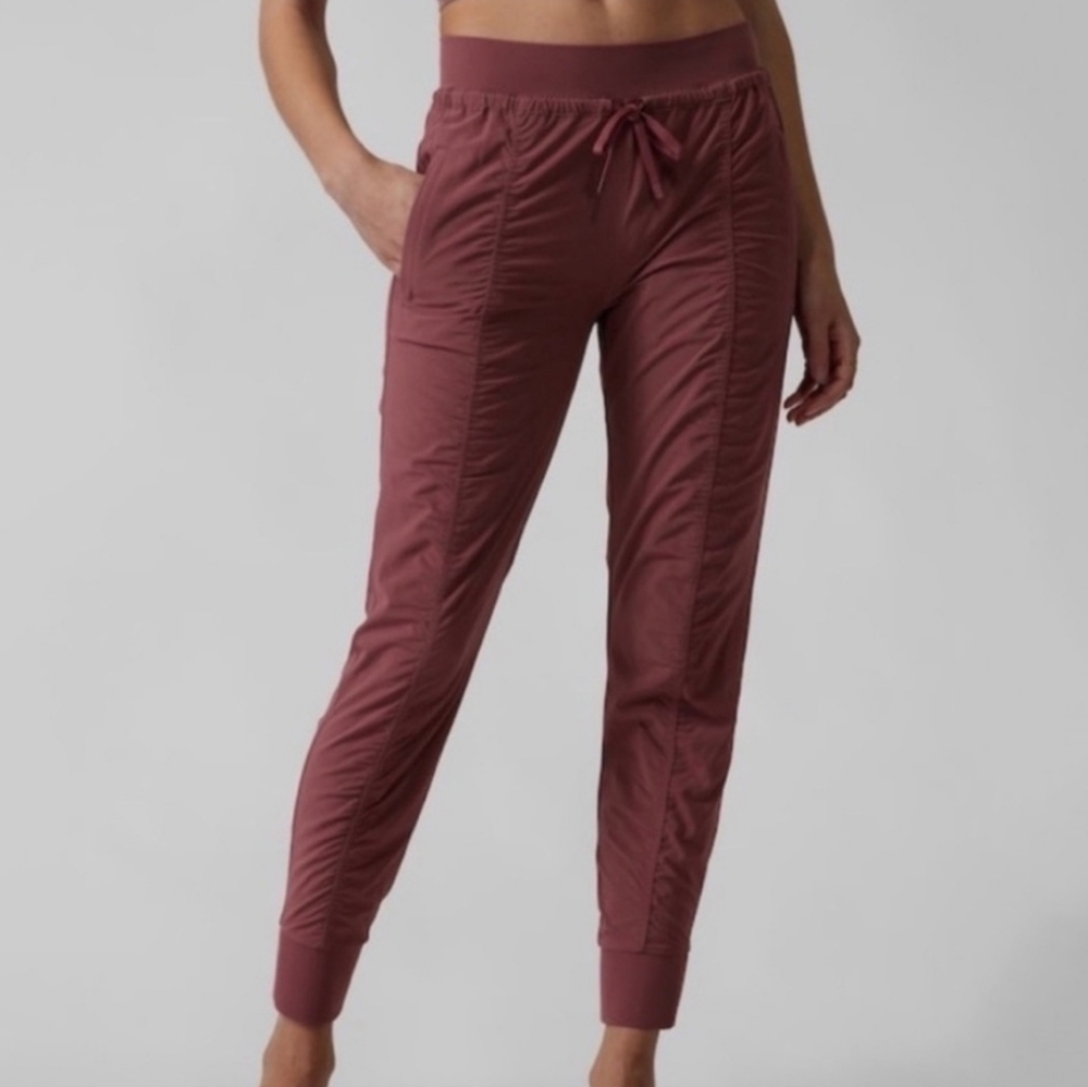 Athleta Attitude II Pants In Tawny Rose Sz4P